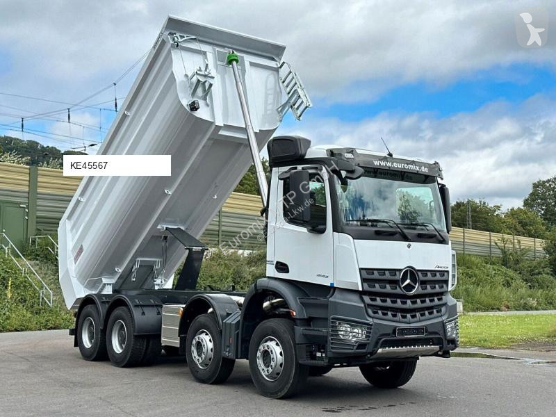 Kamion Mercedes 4142 8X4  Mulden-  Kipper -...