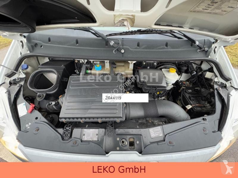 Kamion Iveco 35S13 Mit Carrier Xr 600 Mt