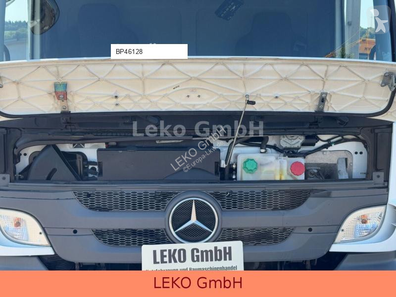Kamion Mercedes 1024