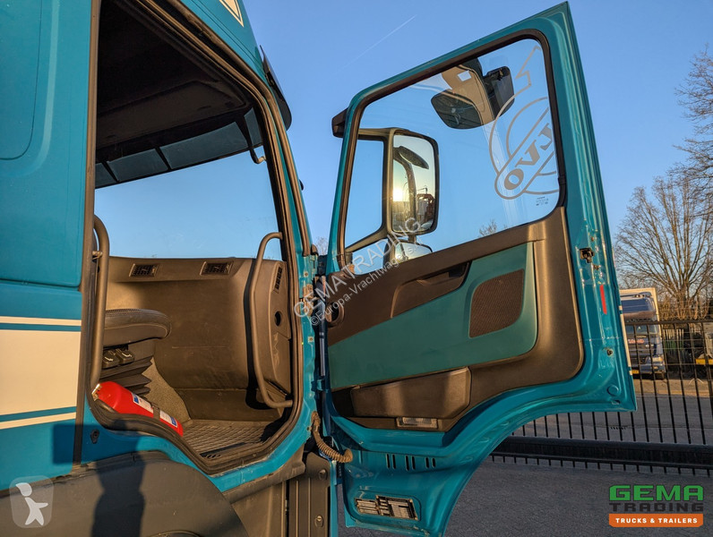 Kamion Volvo FM  6x2/4 Globetrotter Euro6 -...