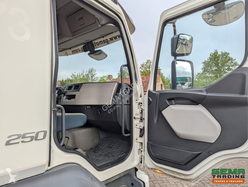 Kamion Volvo 250 4x2 Daycab Euro6 -6CIL- 12T-...
