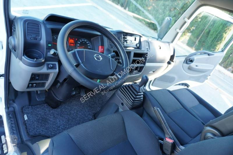 Camion Nissan