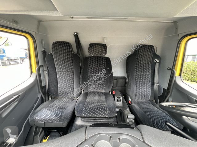 Kamion Mercedes 816L Möbelkoffer 6,15m LBW...
