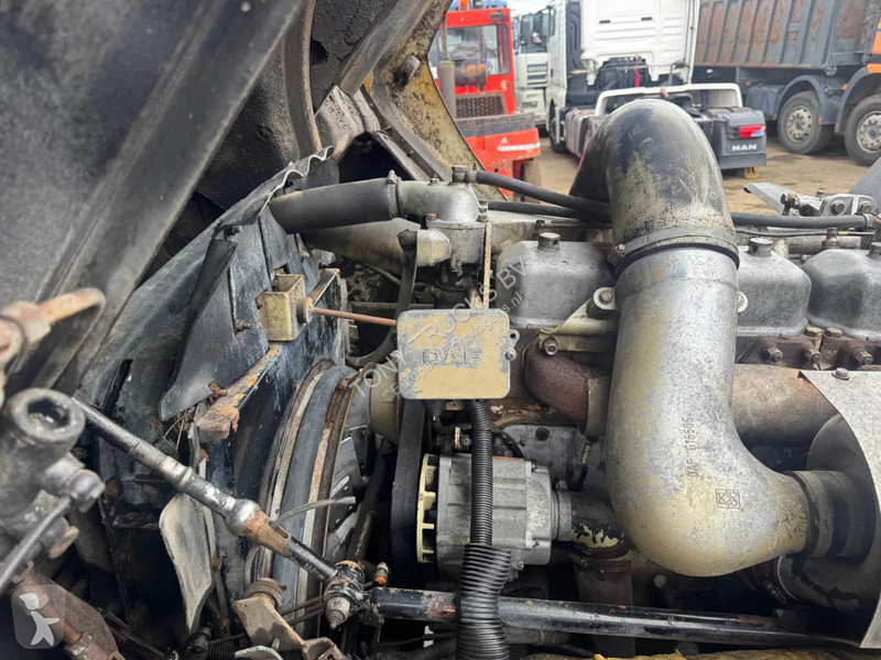 Kamion DAF 4X2 Platform + Crane Spring/Spring...