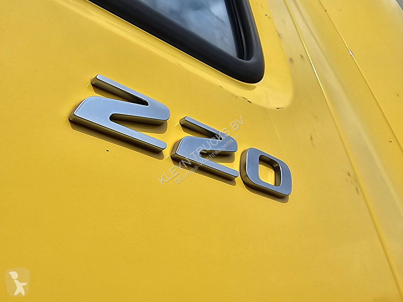 Kamion DAF 220 CARRIER LIFT DOORS