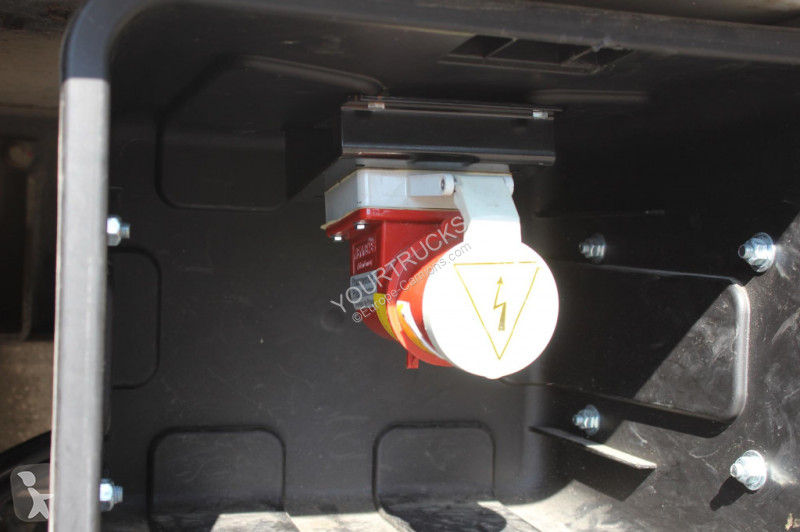 Kamion Renault   D16 E6  CS 1250Mt.  Bi-Temp....