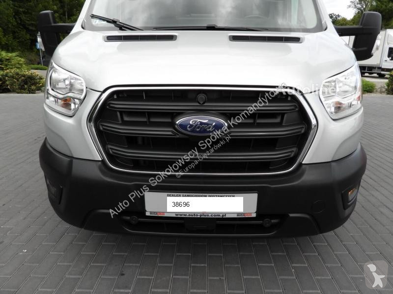 Véhicule utilitaire Ford TRANSIT PLANDEKA 10...