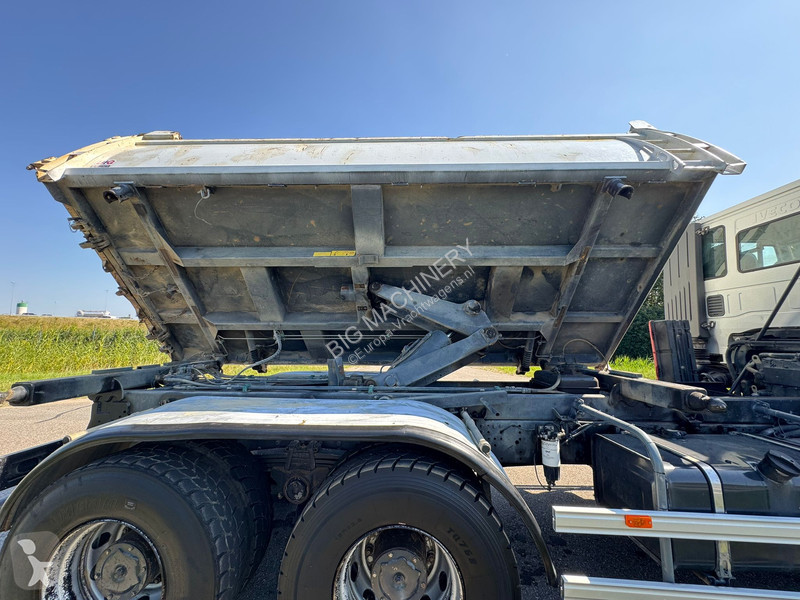 Camion Iveco 410 6x4 Kipper