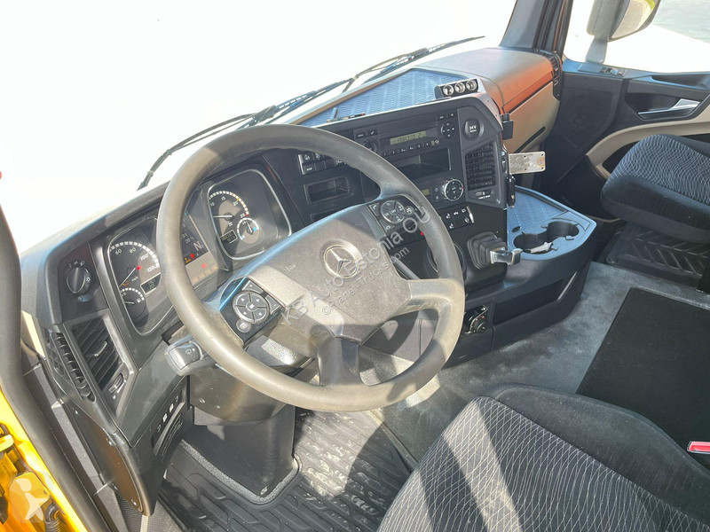 Camion Mercedes 2545 6x2*4 BOX L=7400mm