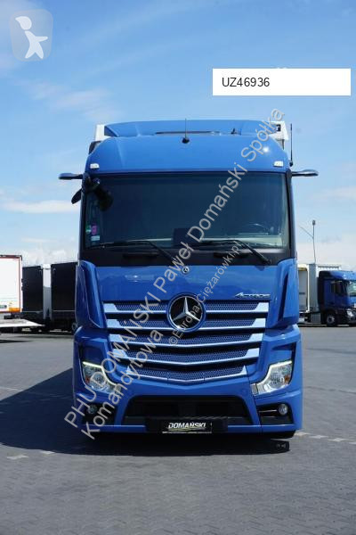Kamion s návěsem Mercedes / TANDEM