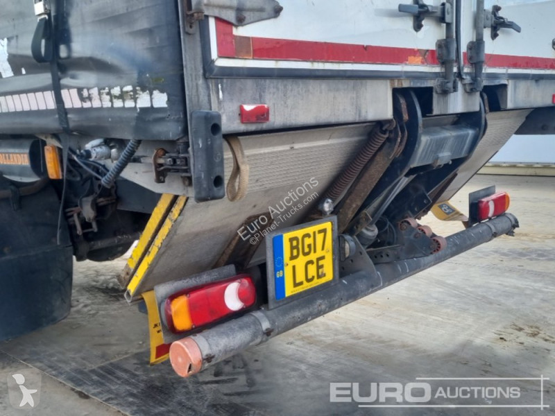 Camion Renault D18