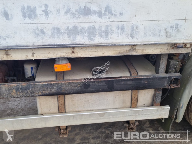 Camion Iveco 120E18