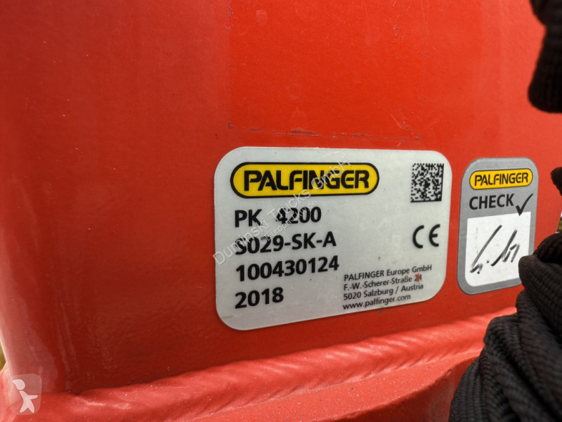 Kamion Mercedes 821 Kran Palfinger PK4200