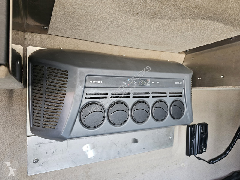 Camion Scania P420 / MANUAL GEARBOX / 10x4 /...
