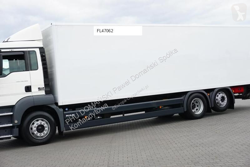 Lastbil MAN TGS / / EURO 6 / KONTENER + WINDA /...