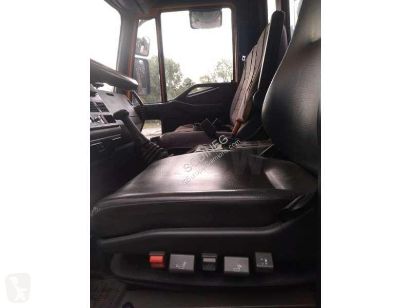 Camion Iveco  GRUE TECTOR 130E18