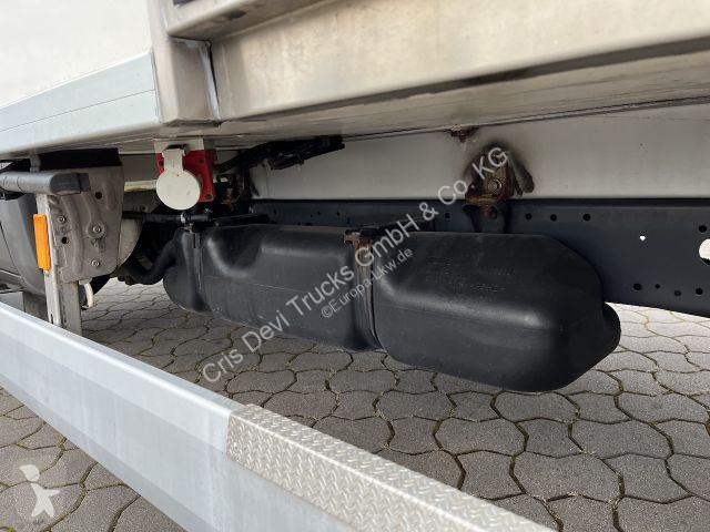 Camião Iveco 70C18 Tiefkühlkoffer mit Ladebordwand