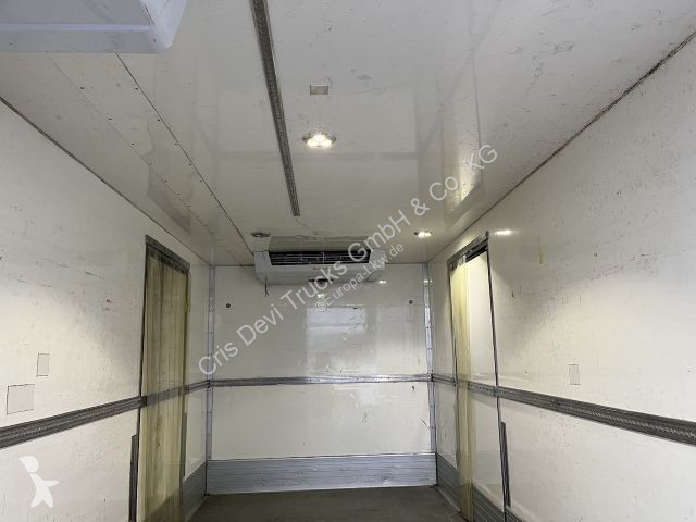 Camião Iveco 70C18 Tiefkühlkoffer mit Ladebordwand