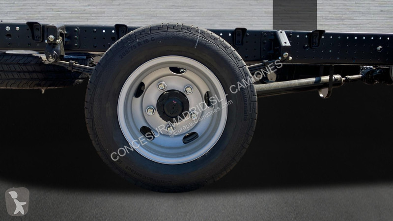 شاحنة Fuso 6 Ton 6S15