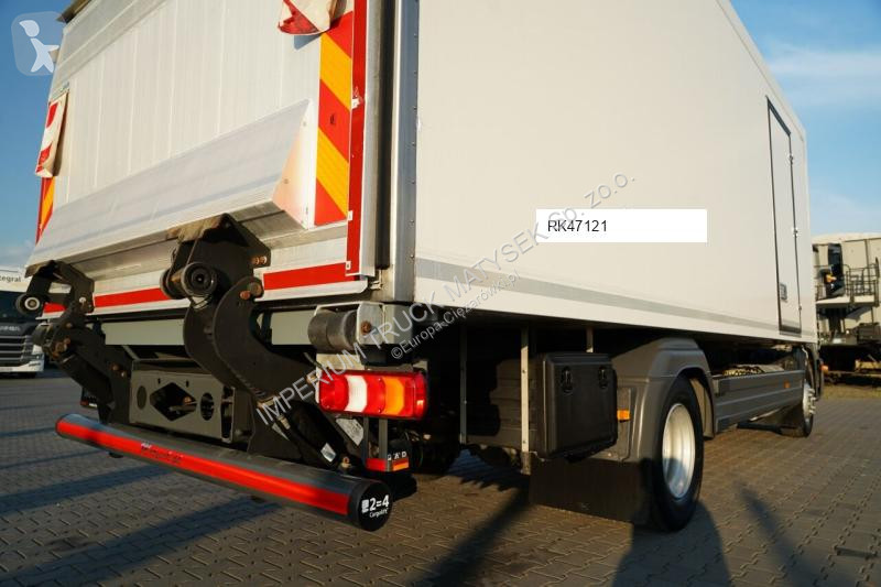 Camion Mercedes ATEGO 1521 / IZOTERMA /...