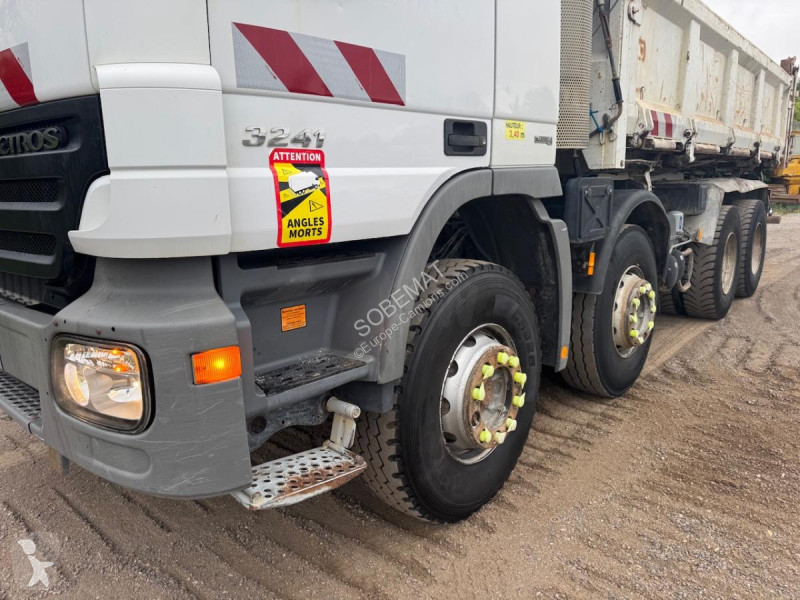 Camion Mercedes 3241