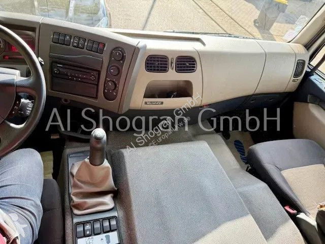 Kamion Renault 280...