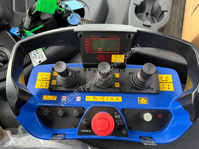 Kamion Mercedes 1835 4x2 Meiller Fassi F135...