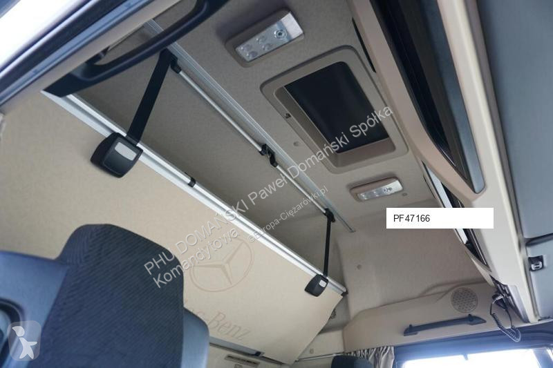 Kamion s návěsem Mercedes / TANDEM
