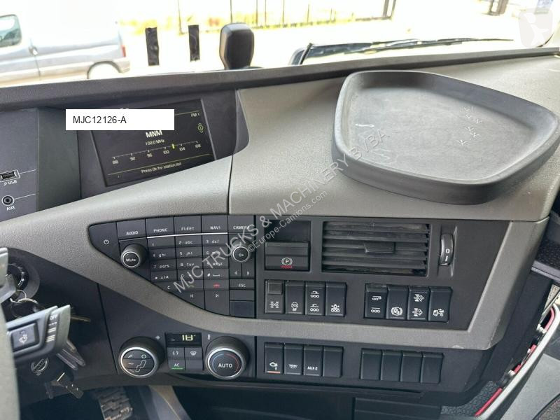 Kamion Volvo 408 E-8 HIPRO