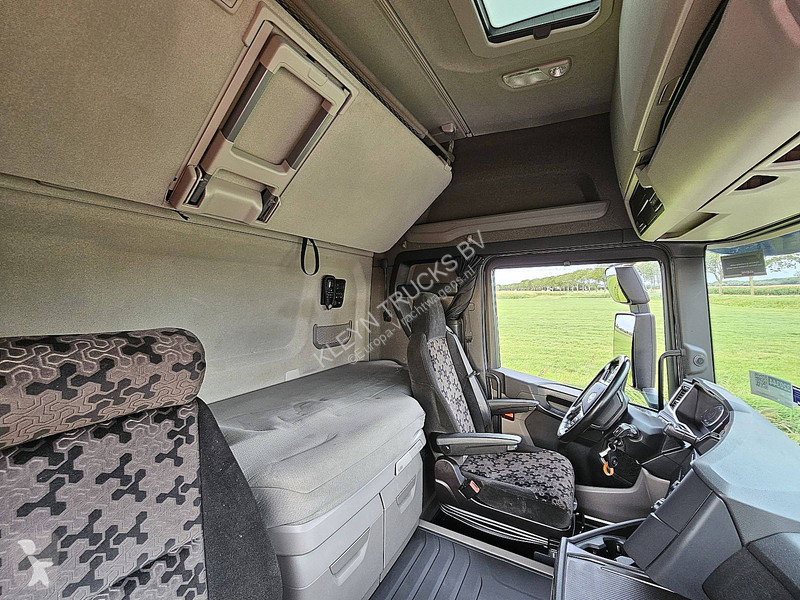Kamion Scania 6x2*4