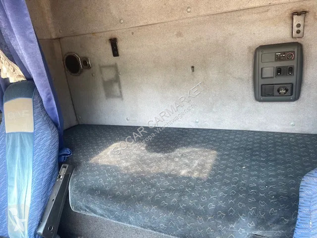 Kamion DAF 8 Tires (6x2) euro 2