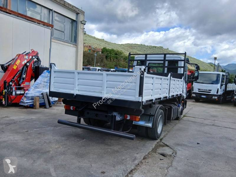 شاحنة Iveco