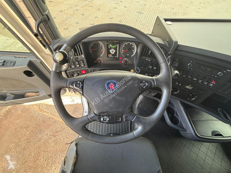 Camion Scania R 580 6x2*4 BOX =7394 mm
