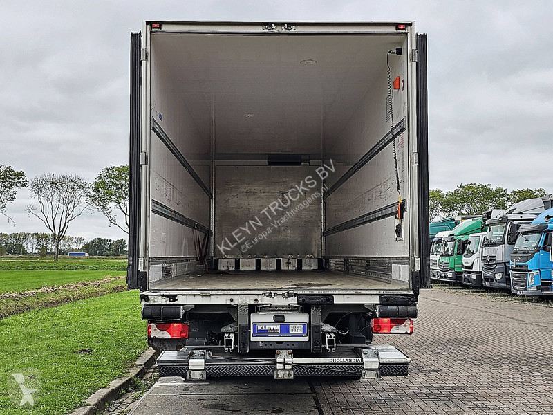 شاحنة Scania P320 6X2*4 AMBERET IFT