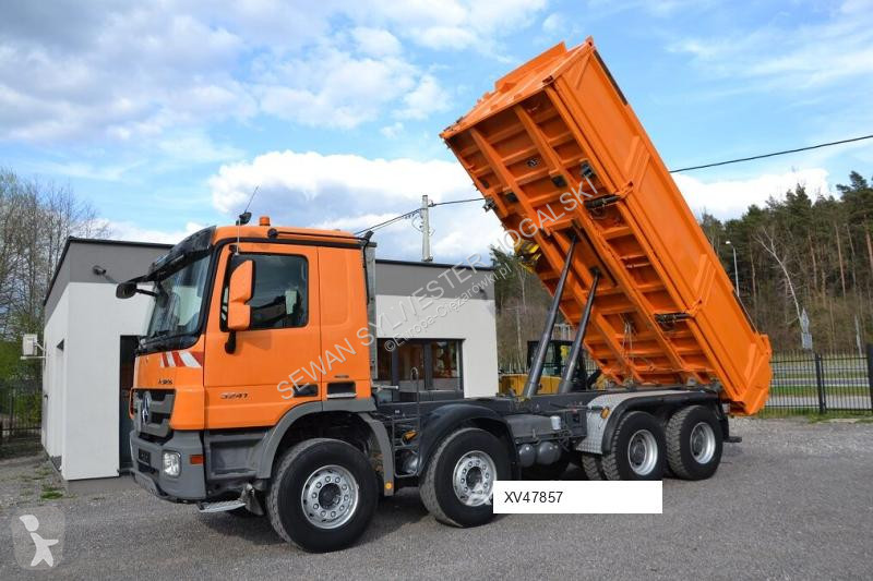 Teherautó Mercedes ACTROS 3241