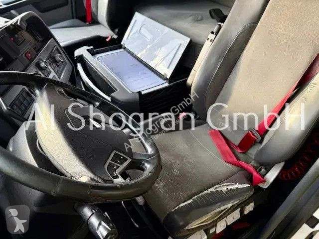 شاحنة مقطورة Renault T480...