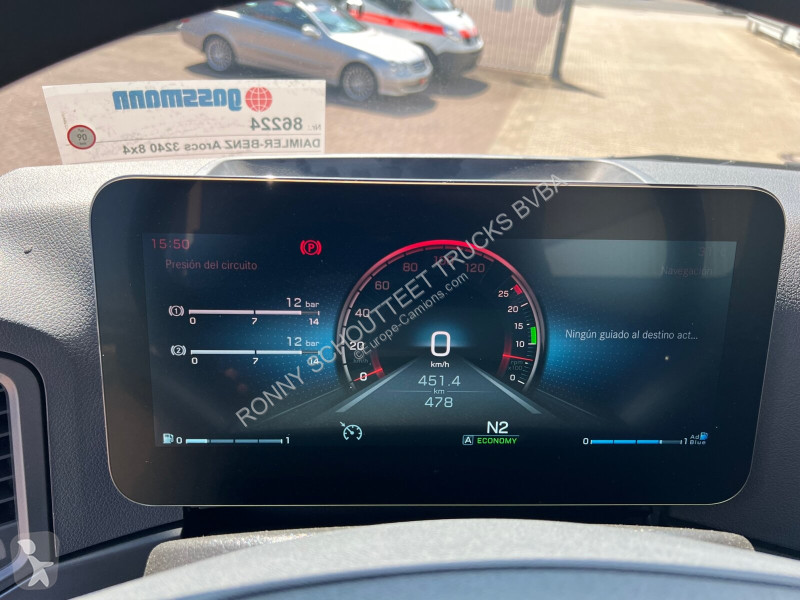 Betonárske zariadenie Mercedes Arocs 3240 8x4...