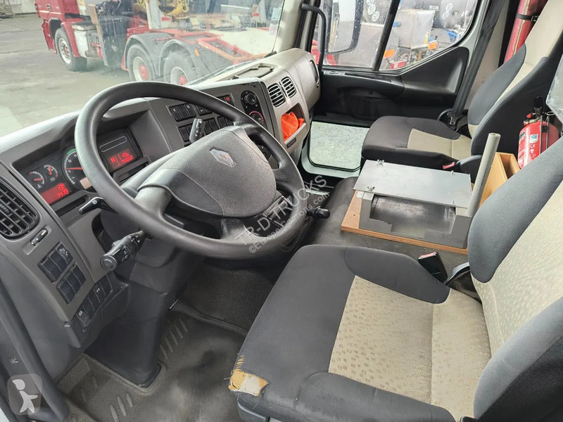 شاحنة Renault 270 DXI - 11000L FUEL / CARBURANT...