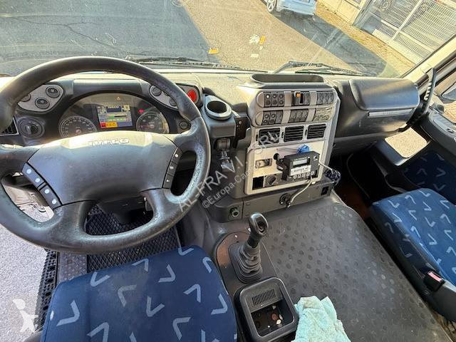 شاحنة Iveco