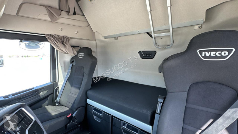 Camion Iveco 490 4x2
