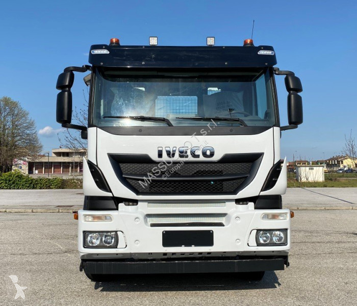 شاحنة Iveco STRALIS 270