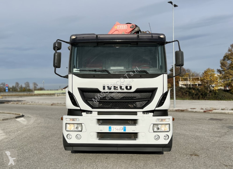 شاحنة Iveco 350 6X2