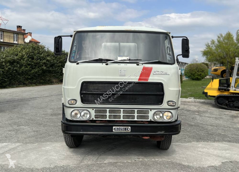 شاحنة Fiat 673N 4X2