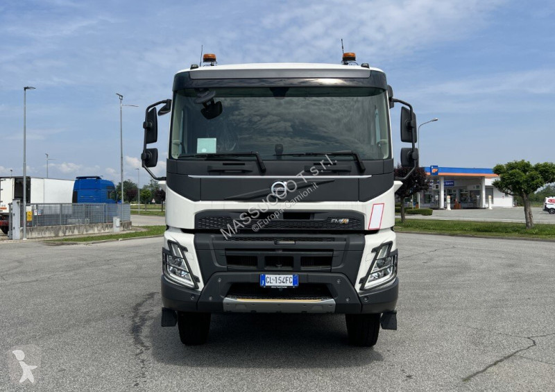 شاحنة Volvo FMX 500  8X4