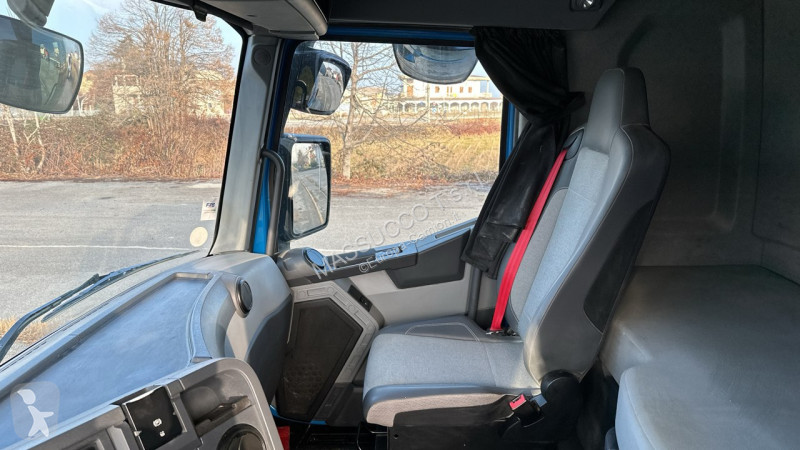 شاحنة Renault K 460 4x2