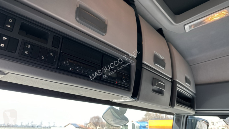 شاحنة Renault T460 4x2