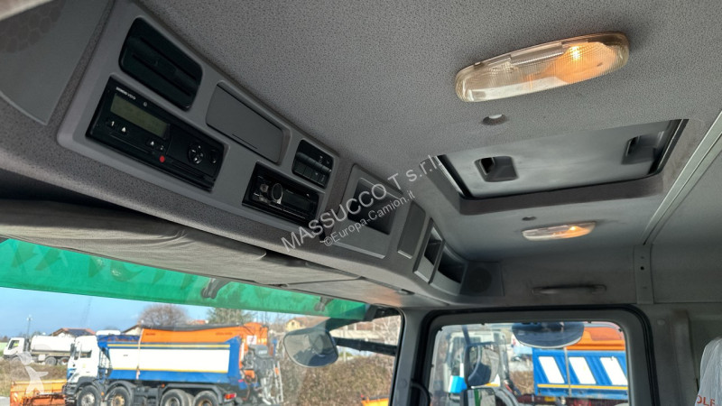 شاحنة Mercedes benz  4146 AKN 8X8
