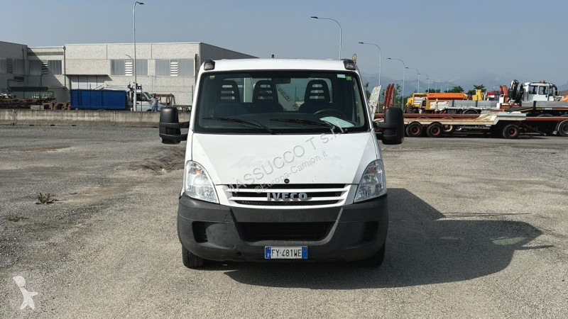شاحنة Iveco - 29L 12