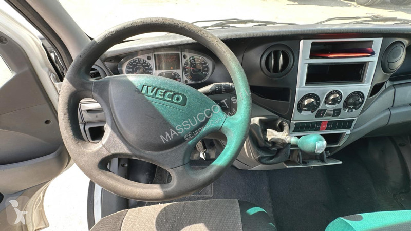 شاحنة Iveco DAILY 35C13 4x2
