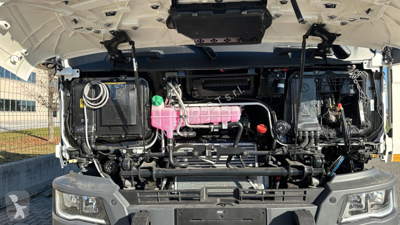 شاحنة MAN TGM 13.250 4x4